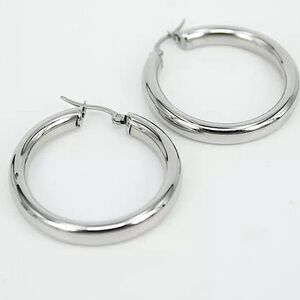 STAINLESS STEEL HOOP EARRINGS